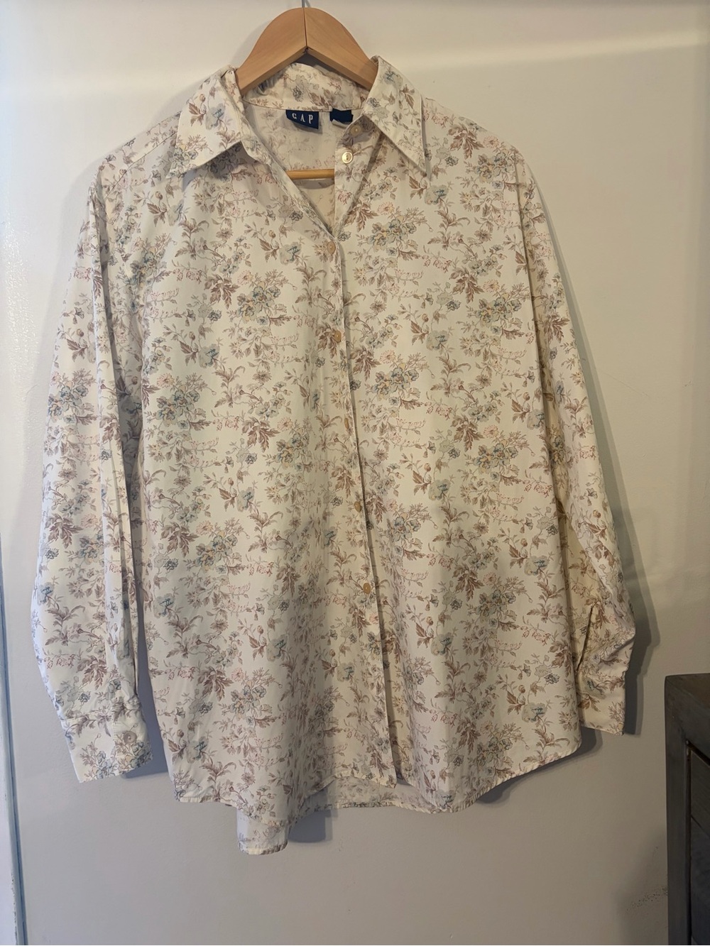 Vintage GAP Womens Size Med Button-Down Shirt with Brown Cream Floral Print
